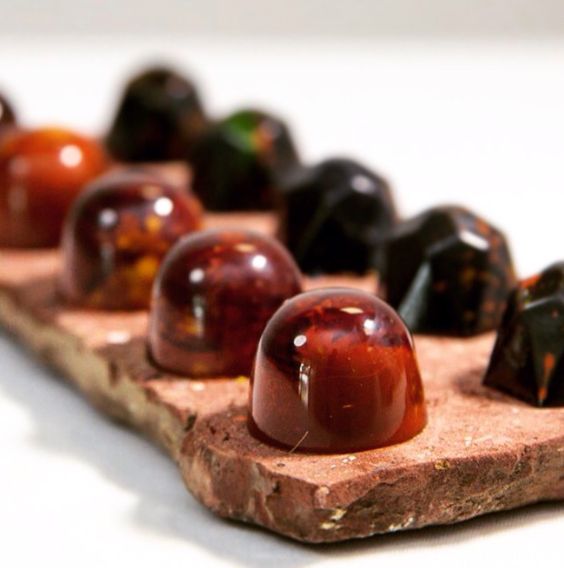 Master the tempering technique with cocoa butter shells – Conexión ...