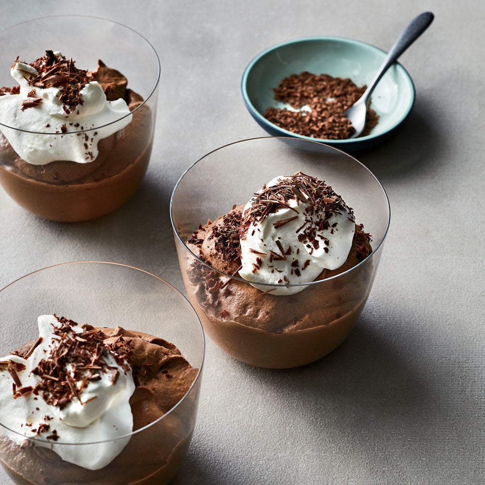 Creamy Chocolate Mousse with Swiss Meringue conexion-chocolates